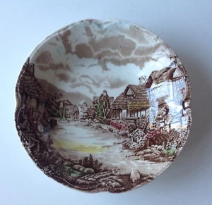 Olde English Countryside 5 1/4" Brown Fruit Dessert Bowl Johnson Bros. England - Picture 1 of 4