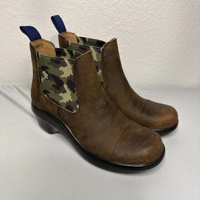Ariat Brown Leather Chelsea Boot Womens 7B Pull-On Camo Slip On Clog - Image 1 of 4