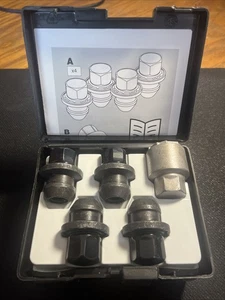 Genuine GM Wheel Lock Kit Black 85039001 With Key and 4 Locks GM GMC Sierra - Picture 1 of 6