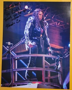 KEISHA HOWARD AUTOGRAPHED 8X10 PHOTO ROBOT COMBATE LEAGUE (BH.NN) - Bild 1 von 3
