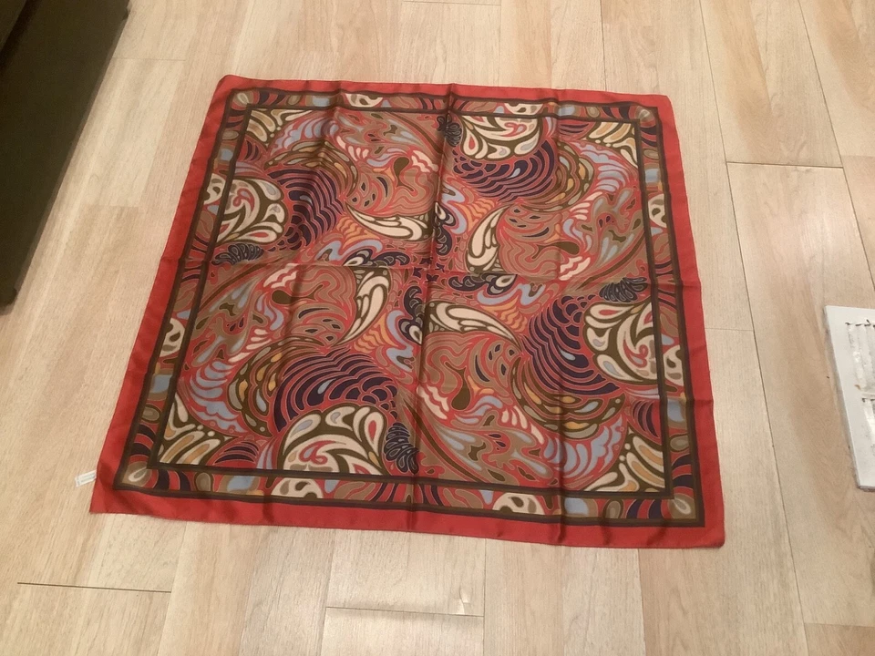 Vintage red paisley hippie scarf! Wonderful design! 34x35…large! Italy - Image 1 of 1