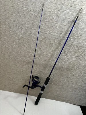 Juego de poste de luz y carrete giratorio Master Graf-Graphite Composite modelo 2025 5' Foto 1 de 4