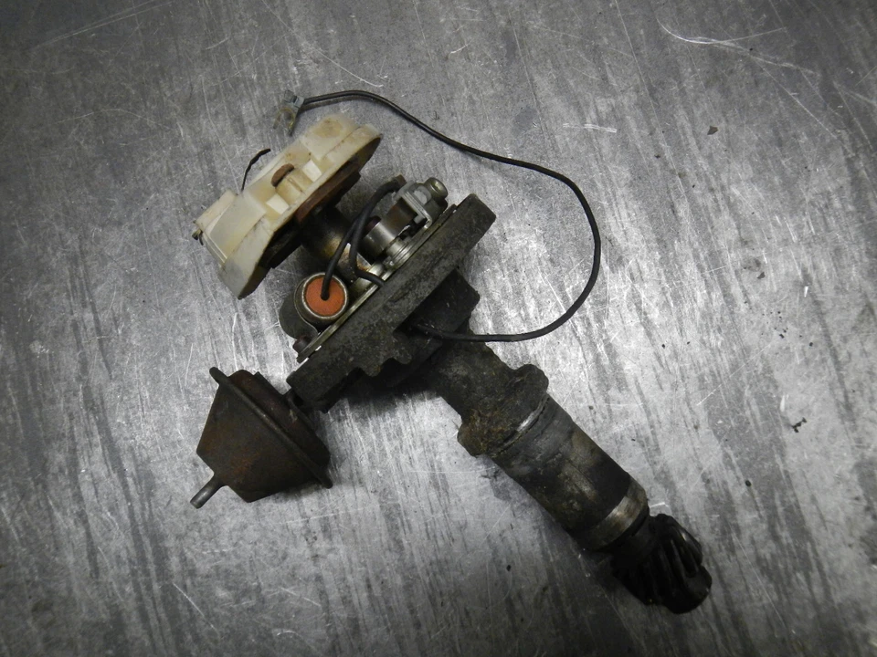 Distribuidor de motor Buick 300 pulgadas cúbicas 1964 1965 1966 1967 Wildcat 310 355 Foto 1 de 4