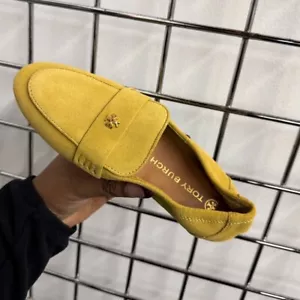 Mocasín de ballet Tory Burch en color amarillo mostaza talla 5M - Imagen 1 de 9