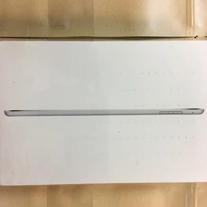 Apple iPad mini 4 128GB, Wi-Fi, 7.9in - Silver (CA) - Afbeelding 1 van 4