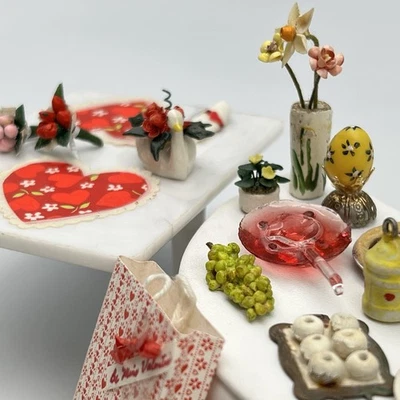 VTG ARTISAN LOT Valentines Day TABLE SETTINGS PLANTS VASE ++ Miniature Dollhouse - Image 1 of 4