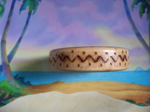 Pulsera de Madera Beachy Boho Festival Quemada Grabada Diseño Suroeste 8.5" - Imagen 1 de 3