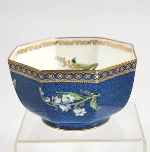 Hodgkiss Wedgwood Lustre Bowl, Daisy Makeig-Jones Mentor, c.1917 - Picture 1 of 8