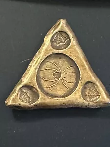 3 Feinunzen MK BARZ "SPIDER SKULL" TRIANGLE .999 FS HAND POURED Limited Edition - Bild 1 von 4