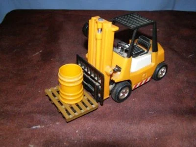 Ancien jouet: chariot élévateur "Forklift Truck" - Photo 1/4
