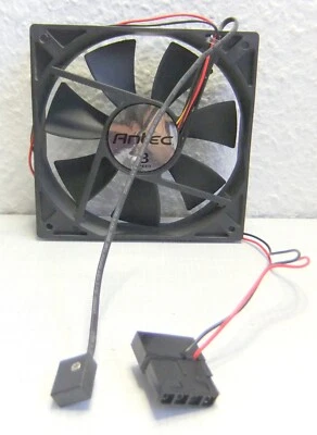 Antec 3 Speed Gehäuselüfter mit Schalter 140mm für PC - Bild 1 von 2