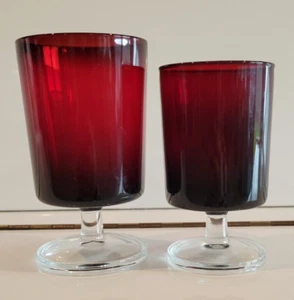 2 LUMINARC FRANCE RUBY RED GOBLETS SMALL 4.5 AND LARGE 5 INCH HOLDS 6 AND 8 OZS - Picture 1 of 6