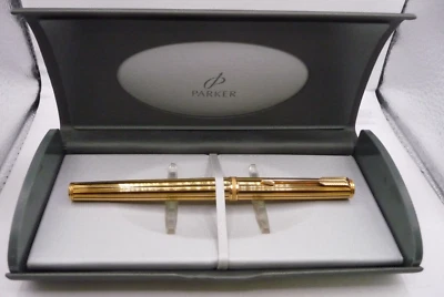 Bolígrafo Parker Premier Athenes dorado con laca negra--usado Foto 1 de 4