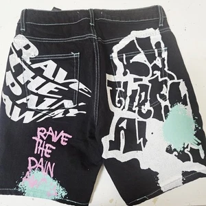 Zara Graffiti schwarze Jeansshorts Rave The Pain Away Herren 30 schwarz 8" Schrittlänge neu ohne Etikett - Bild 1 von 10