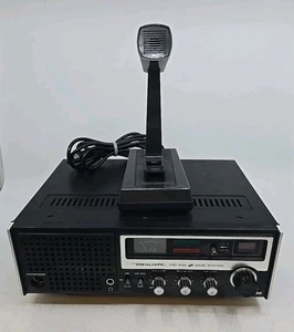 Realistic TRC-432 CB Base Station With Microphone - Picture 1 of 12