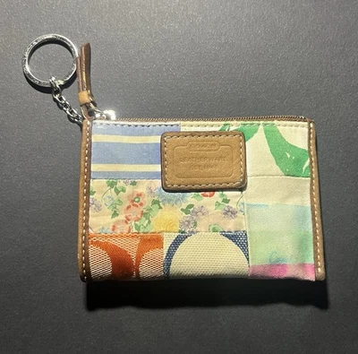 RARO Llavero Cartera Coach Vintage Retazos y Cuero Cremallera Foto 1 de 4