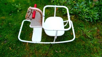 ANCIEN CHEVAL A BASCULE - Photo 1/2