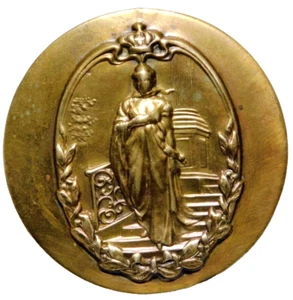 BOTÓN GRANDE ANTIGUO COBRE DORADO MUJER GRIEGA BONITO 1&15/16 - Imagen 1 de 5