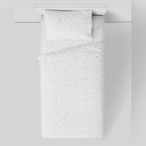 Pillowfort Kids 3pc 220tc Metallic Cloud Cotton Sheet Set Toddler - Picture 1 of 12