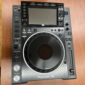 Pioneer DJ CDJ-2000NXS2 Professional Multi-Player - AWESOME! SHIPS FAST - Picture 1 of 6