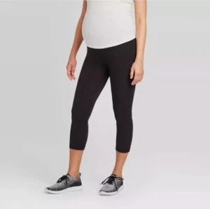 Crossover Panel Active Capri Maternity Pants - Isabel Maternity, Black, Size XS - Picture 1 of 5