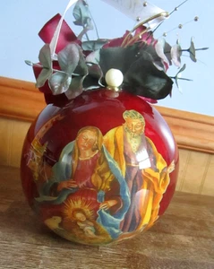 Große musikalische Weihnachtskugel Ornament Krippe abgebildet funktioniert - Bild 1 von 10