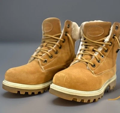 Lugz Women  Boots 7431 Nu-Buck Wheat Fur Ankle Lace Up Size 4 - Image 1 of 4