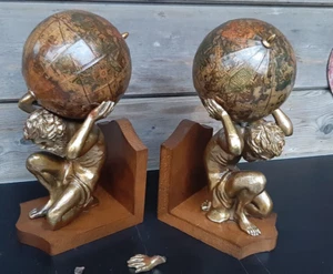 porta libri legno ATLAS Ercole mappamondo globo fermalibri ottone effetto oro - Foto 1 di 12