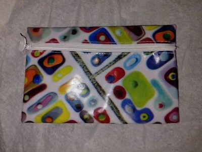 Bolsa de maquiagem cosmética IPSY Klari Reis Street Anatomy  - Imagem 1 de 3