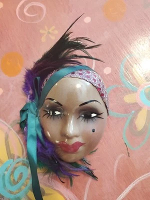 Máscara de Pared Cerámica Creaciones Únicas De Colección Mujer Caribeña Pluma Criolla Mardi Gras Foto 1 de 2