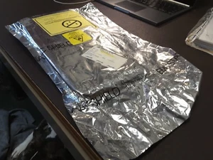 (200) KM68100AT-12 SAMSUNG 128KX8 STANDARD SRAM 12ns PDSO32 SEALED TRAY NEW $99 - Picture 1 of 4