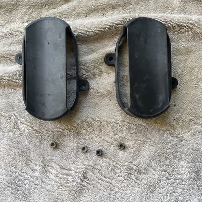 Porsche 914 Desviador de aire fresco Ventilación debajo del salpicadero para calentador soplador (par) Foto 1 de 4