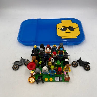 Lego Mini figure Lot And Extras Santa Cop Elf Lincoln Ferrari Knight Batman Case - Image 1 of 4