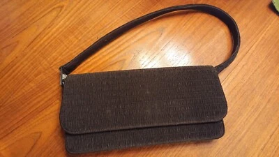 Cartera Stuart Weitzman marrón texturizada  Foto 1 de 3