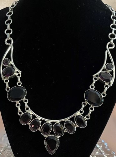 VETEMENTS Collana dichiarazione costume pietra preziosa creata in laboratorio viola intenso ametista africana