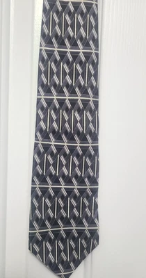 Vintage Gianfranco Ruffini Italian Men's Tie Abstract Pattern Navy And White - Image 1 of 4