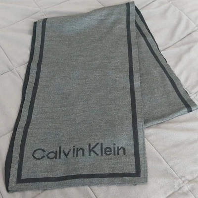Bufanda para hombre Calvin Klein 66 pulgadas de largo y 11 pulgadas de ancho. Nuevo con etiquetas Foto 1 de 4