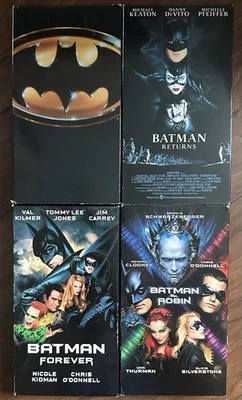 Lot of 4 Batman VHS Movies: Batman, Returns, Batman Forever, Batman & Robin.  Foto 1 de 4