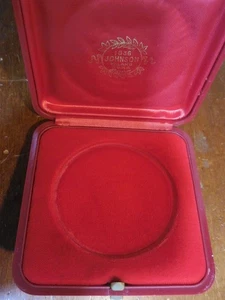 scatola vuota astuccio per medaglia da 60mm Johnson rossa - Picture 1 of 1