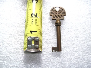 Vintage Eastlake verzierter Messing hohl Skelett Schlüssel Fass viktorianisch - Bild 1 von 3