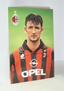 CARTOLINA UFFICIALE A.C. MILAN (1995/96) TOMAS LOCATELLI (9,5x14,5 cm) POSTCARD - Imagen 1 de 2