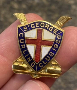 St. George Curling Club est 1926  Montréal Quebec Canada C clasp Curling Pin - Picture 1 of 5