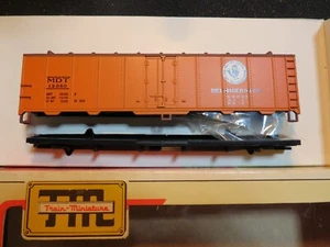 HO - Train Miniature 2353 - 40' AAR Reefer, New York Central "Early Bird" Kit - Picture 1 of 3