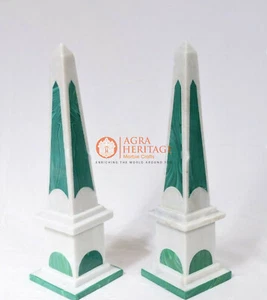 Par de Obeliscos Egipcios Mármol Blanco Monumental Malaquita Incrustaciones Piedra Artes - Imagen 1 de 9