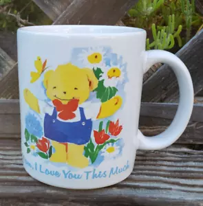 TASSE weißer Teddybär Blume Gänseblümchen Schmetterling MOM, I LOVE YOU THIS MUCH süß 9 Unzen - Bild 1 von 4