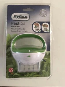Fresh Herb Mincer Rotary Cutter Cilantro Rosemary Steel Blades Kitchen Gadget - Picture 1 of 6