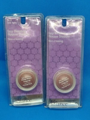 Vital Radiance by Revlon Easy Blending Mousse Shadow 010 Rose Light (LOT OF 2) - Image 1 of 2