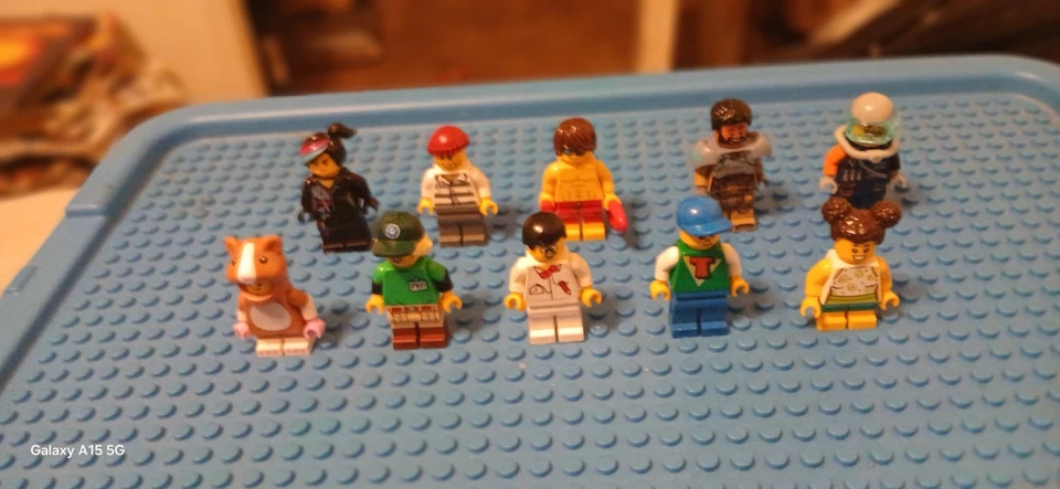 Лот минифигурок LEGO - Изображение 1 из 1
