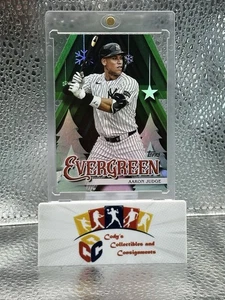 Aaron Judge 2025 Topps Holiday Evergreen Yankees SP - Picture 1 of 10