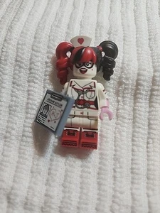 LEGO 71017 The LEGO Batman Movie Series 1 NEW Nurse Harley Quinn - Picture 1 of 2